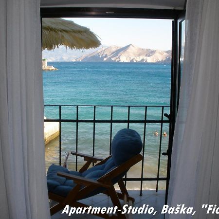 Baska Apartment-Studio Fiorino Bagian luar foto