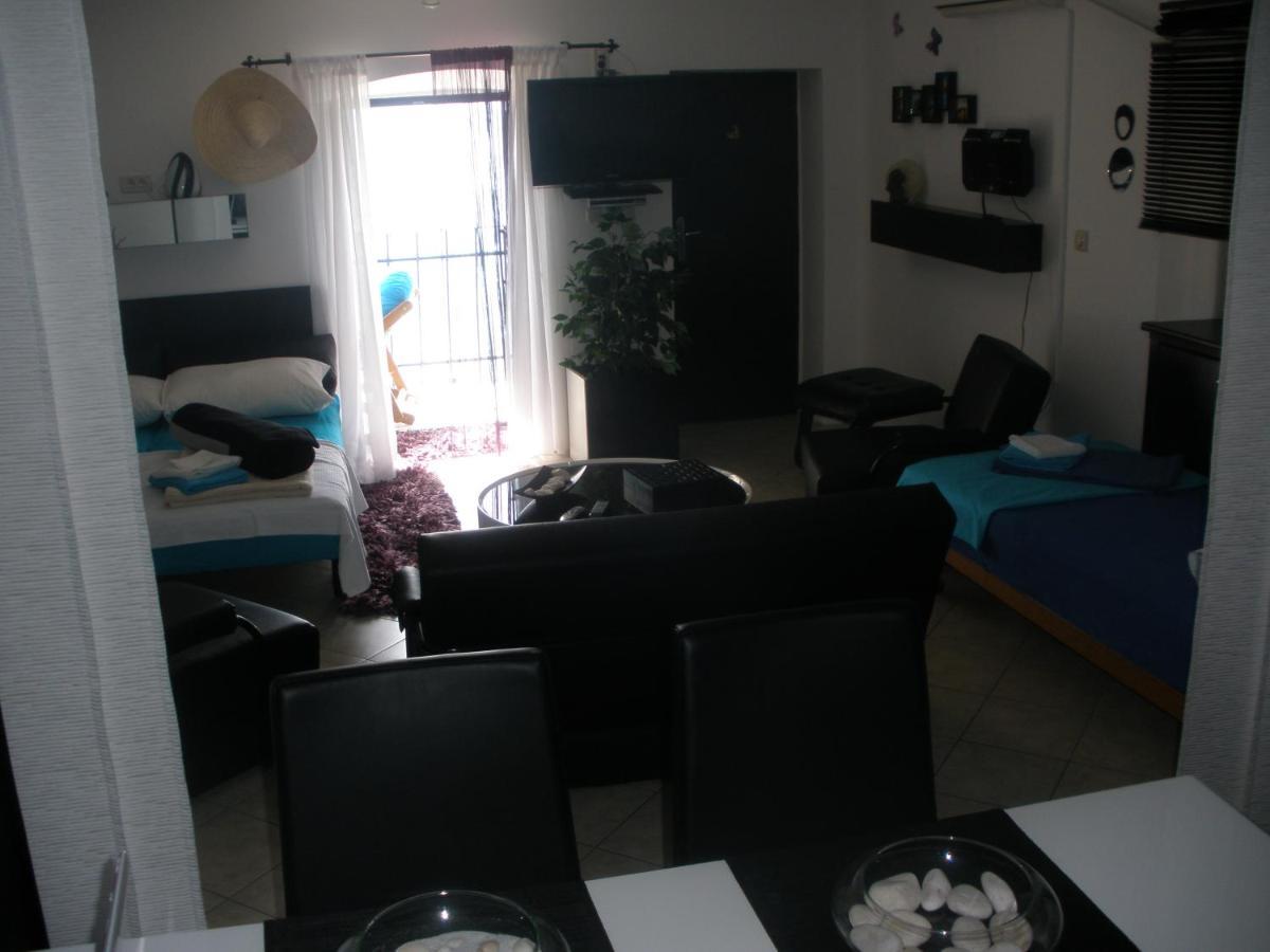 Baska Apartment-Studio Fiorino Bagian luar foto